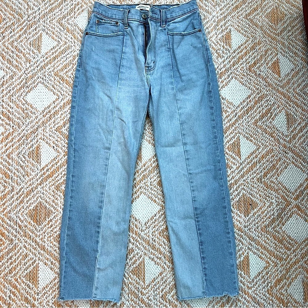 Abercrombie Ultra High Rise Ankle Straight Jeans